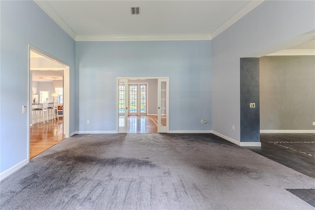 For Sale: $550,000 (3 beds, 2 baths, 3108 Square Feet)