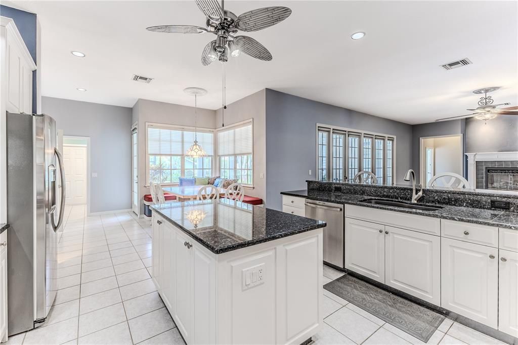 For Sale: $550,000 (3 beds, 2 baths, 3108 Square Feet)