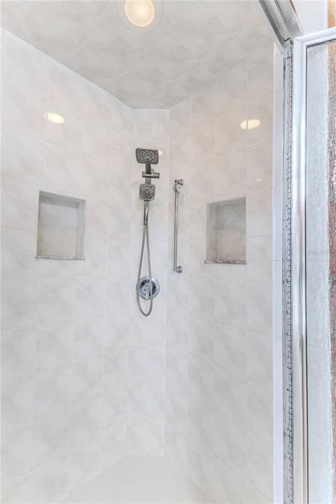 For Sale: $550,000 (3 beds, 2 baths, 3108 Square Feet)