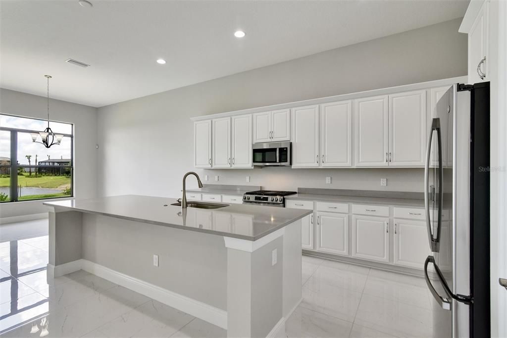 For Rent: $4,950 (4 beds, 4 baths, 3504 Square Feet)