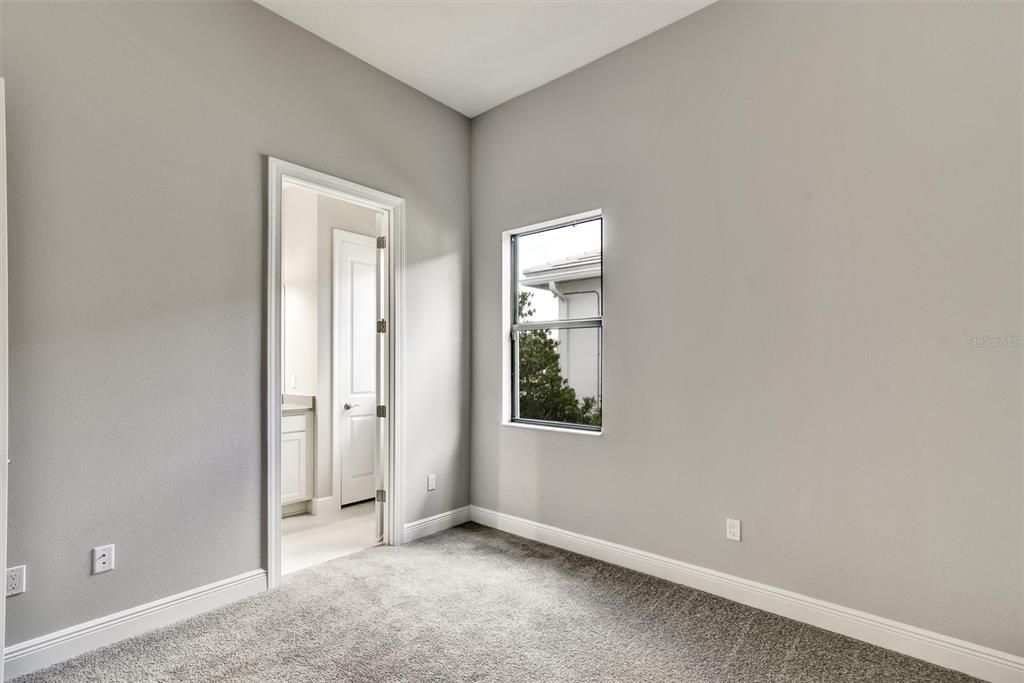 For Rent: $4,950 (4 beds, 4 baths, 3504 Square Feet)