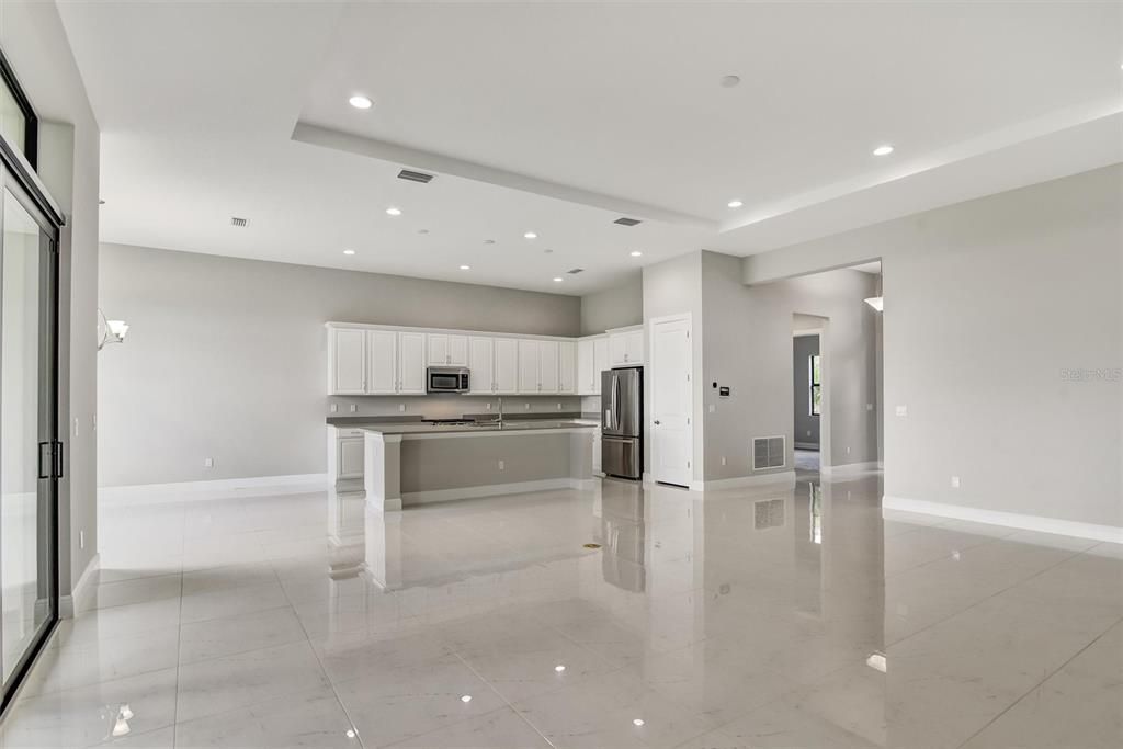 For Rent: $4,950 (4 beds, 4 baths, 3504 Square Feet)