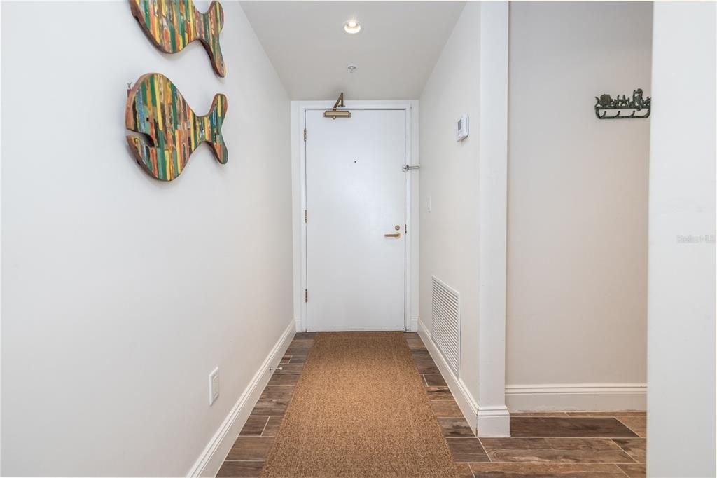 Active With Contract: $525,000 (2 beds, 2 baths, 1380 Square Feet)