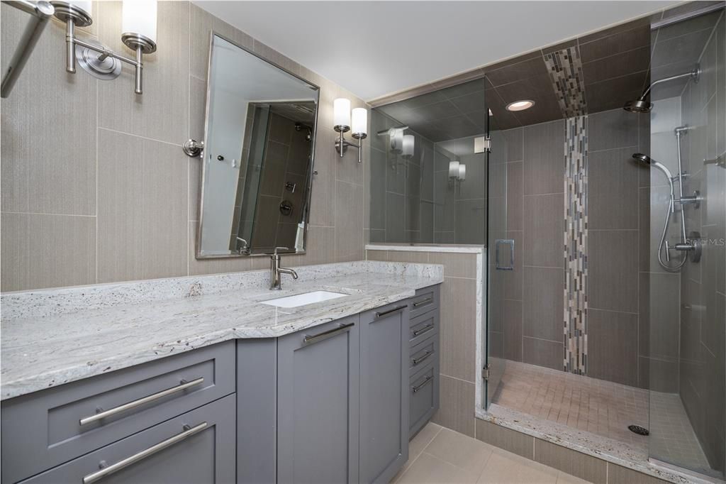 Active With Contract: $525,000 (2 beds, 2 baths, 1380 Square Feet)