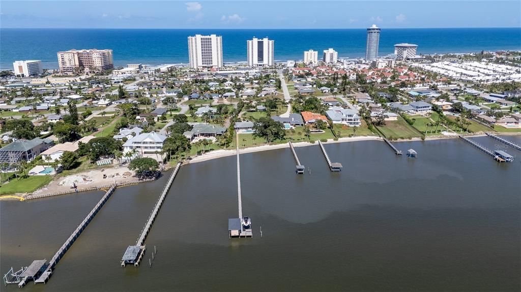 Active With Contract: $525,000 (2 beds, 2 baths, 1380 Square Feet)