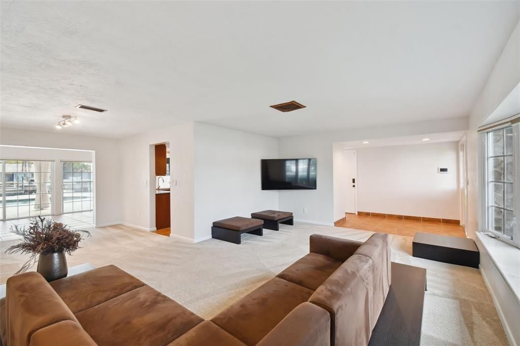 For Sale: $1,150,000 (4 beds, 2 baths, 2338 Square Feet)