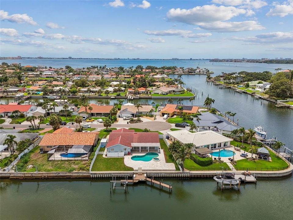 For Sale: $1,150,000 (4 beds, 2 baths, 2338 Square Feet)