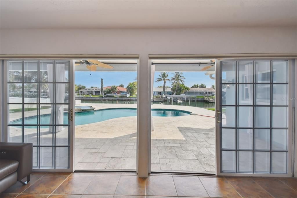 For Sale: $1,150,000 (4 beds, 2 baths, 2338 Square Feet)