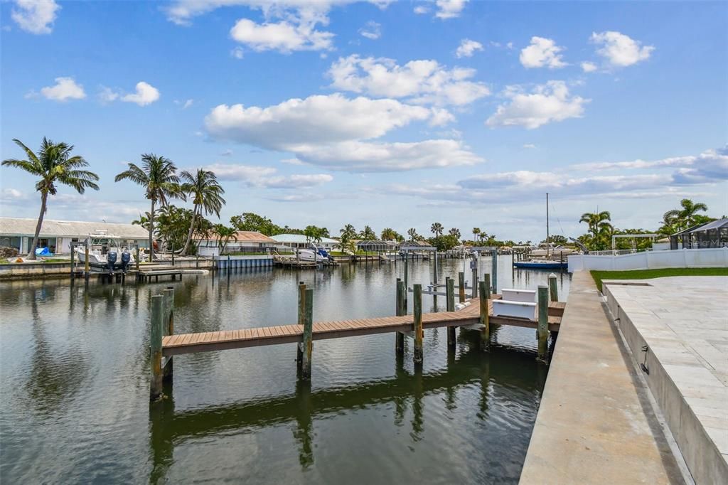 For Sale: $1,150,000 (4 beds, 2 baths, 2338 Square Feet)