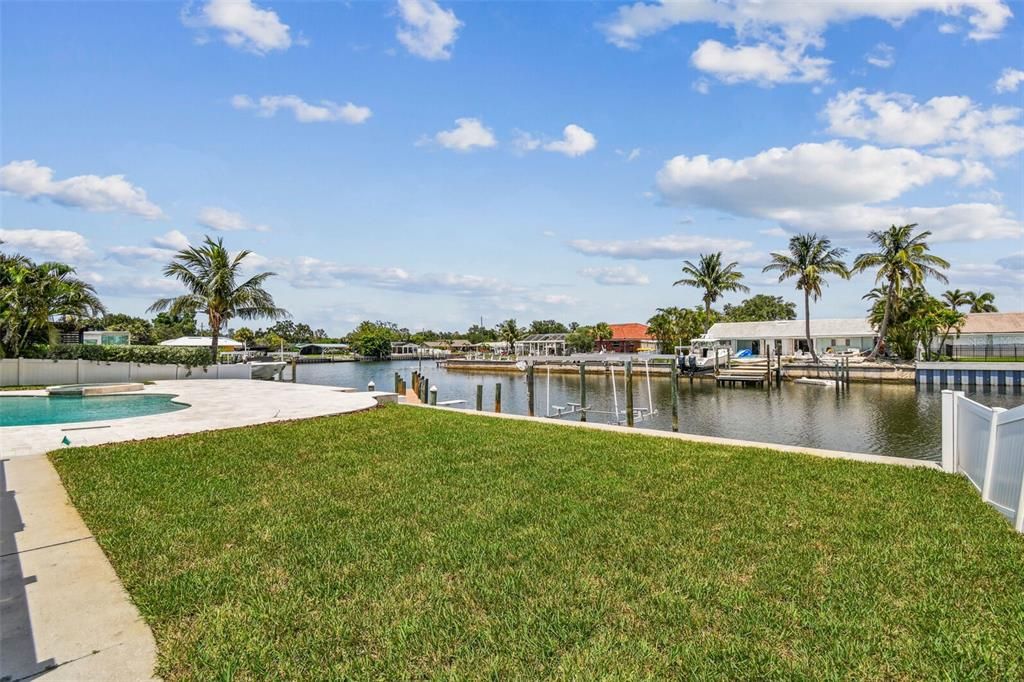 For Sale: $1,150,000 (4 beds, 2 baths, 2338 Square Feet)