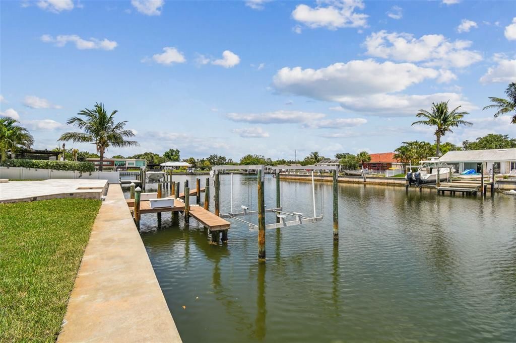 For Sale: $1,150,000 (4 beds, 2 baths, 2338 Square Feet)