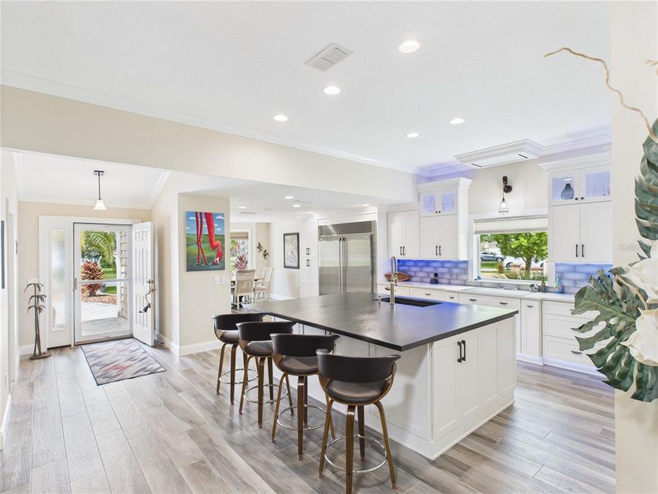 На продажу: $809,900 (3 спален, 2 ванн, 2082 Квадратных фут)