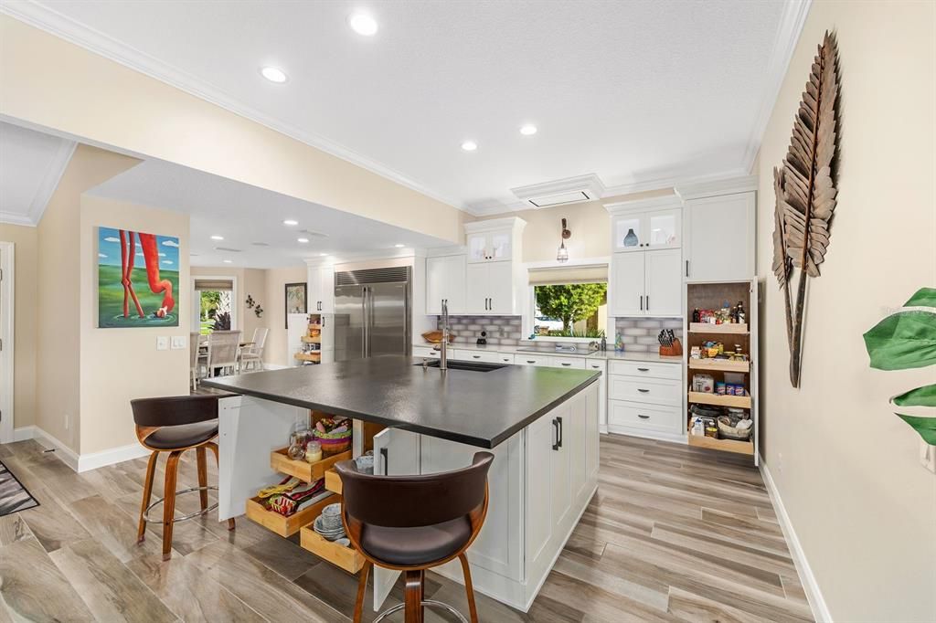 На продажу: $809,900 (3 спален, 2 ванн, 2082 Квадратных фут)