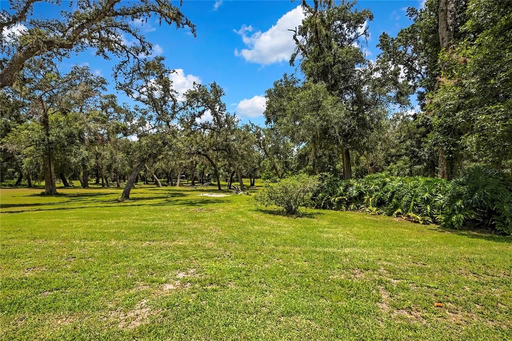 На продажу: $1,350,000 (3 спален, 2 ванн, 2393 Квадратных фут)