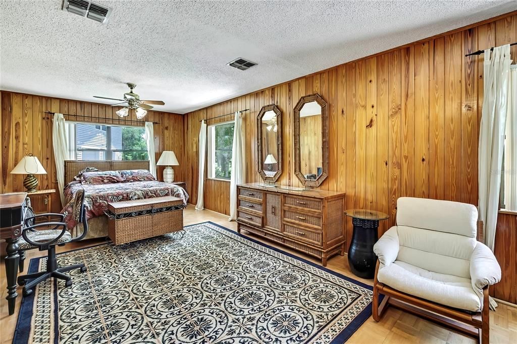 На продажу: $1,350,000 (3 спален, 2 ванн, 2393 Квадратных фут)