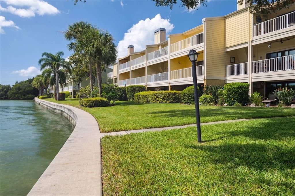 На продажу: $699,900 (2 спален, 2 ванн, 1750 Квадратных фут)