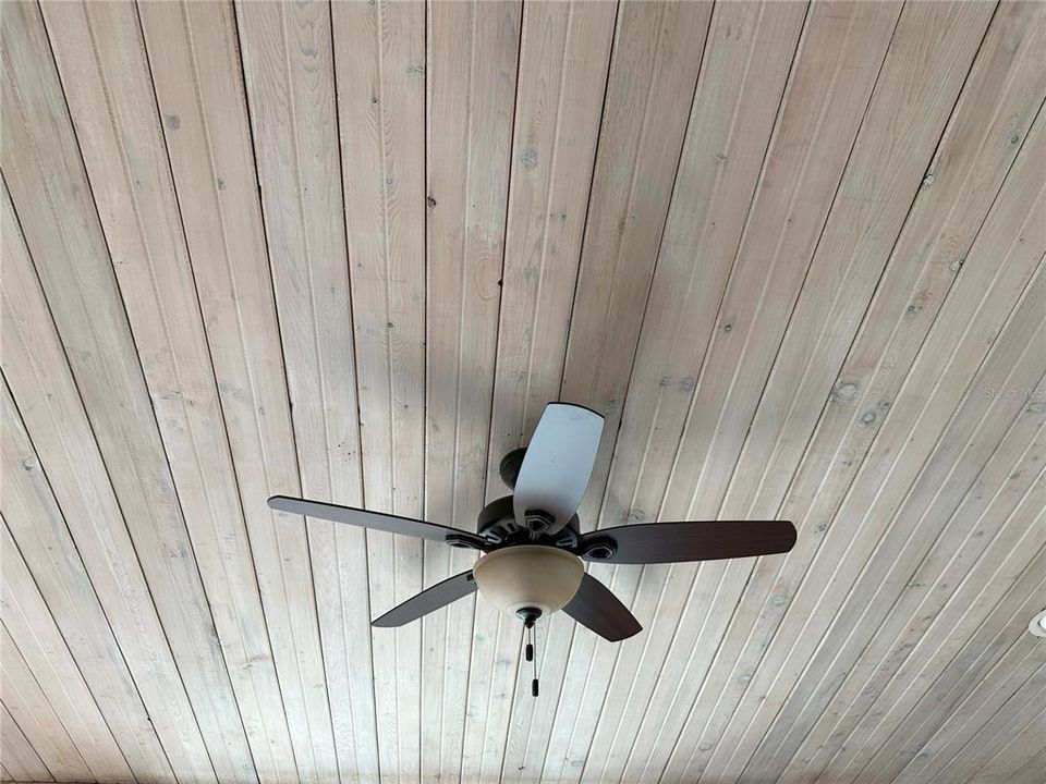 На продажу: $699,900 (2 спален, 2 ванн, 1750 Квадратных фут)