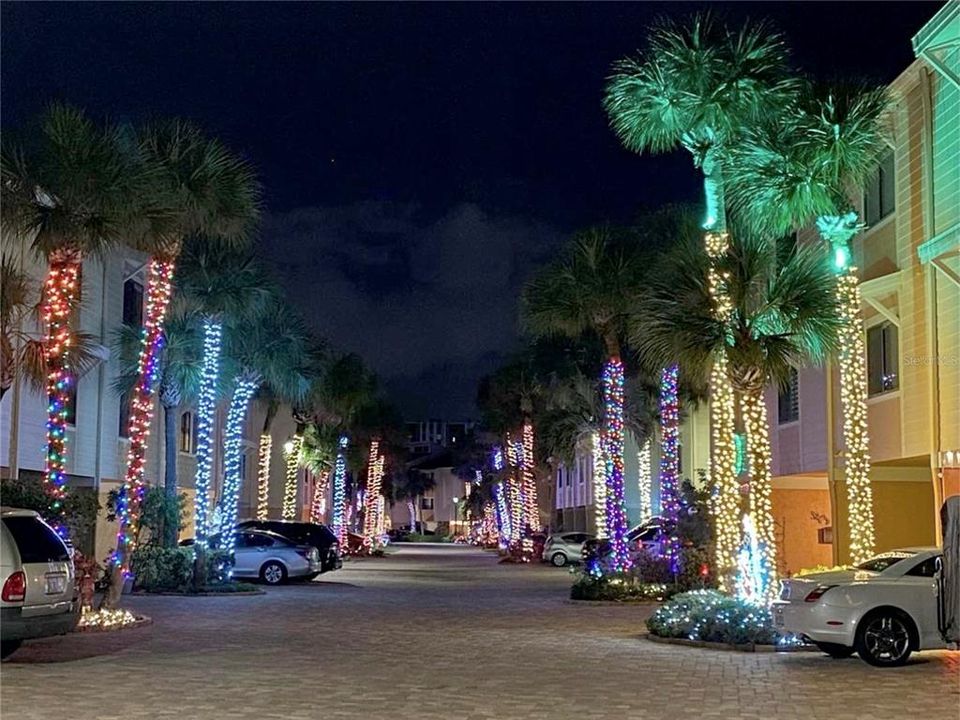 На продажу: $699,900 (2 спален, 2 ванн, 1750 Квадратных фут)