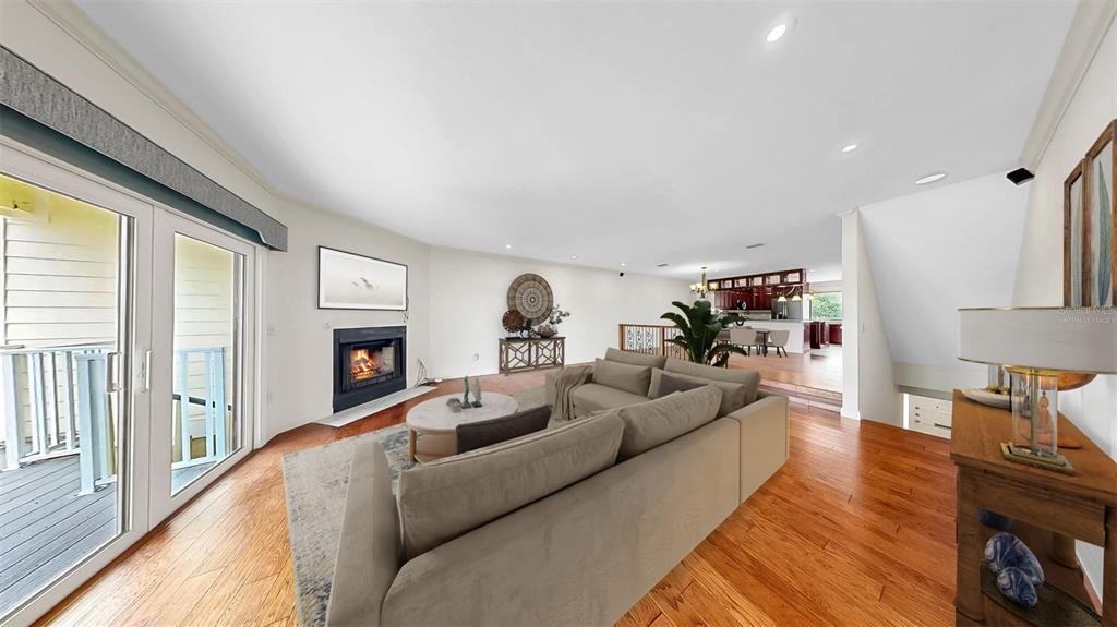 На продажу: $699,900 (2 спален, 2 ванн, 1750 Квадратных фут)