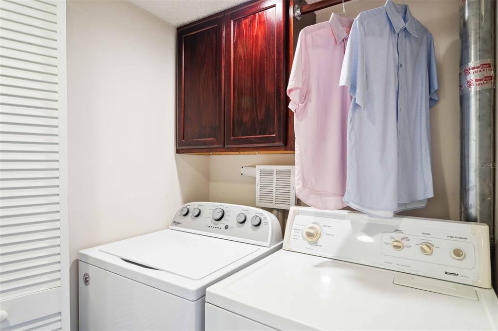 На продажу: $699,900 (2 спален, 2 ванн, 1750 Квадратных фут)