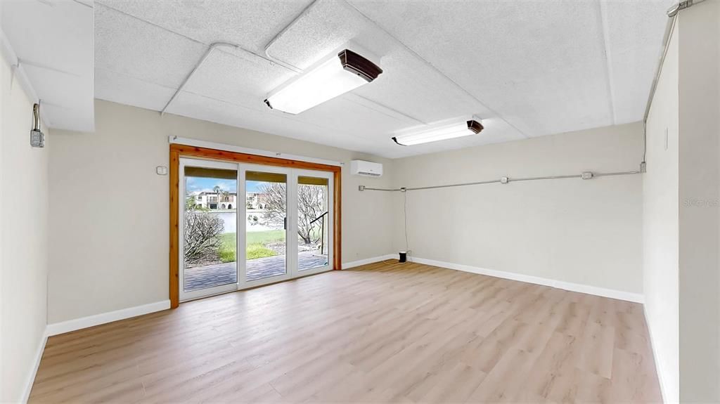 На продажу: $699,900 (2 спален, 2 ванн, 1750 Квадратных фут)