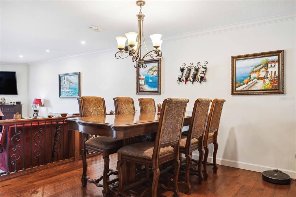 На продажу: $699,900 (2 спален, 2 ванн, 1750 Квадратных фут)