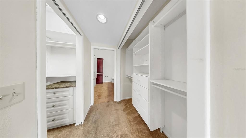 На продажу: $699,900 (2 спален, 2 ванн, 1750 Квадратных фут)