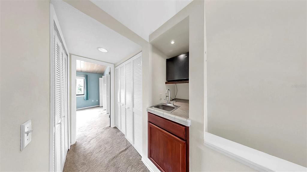 На продажу: $699,900 (2 спален, 2 ванн, 1750 Квадратных фут)