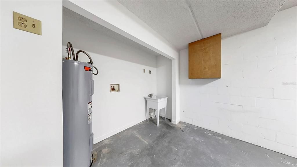 На продажу: $699,900 (2 спален, 2 ванн, 1750 Квадратных фут)