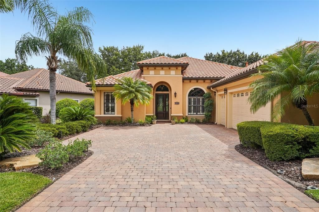 最近售出: $659,900 (3 贝兹, 2 浴室, 2150 平方英尺)