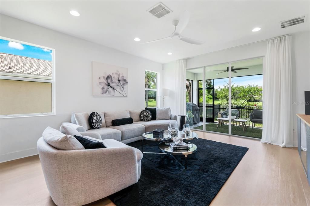 For Sale: $499,999 (4 beds, 3 baths, 2377 Square Feet)