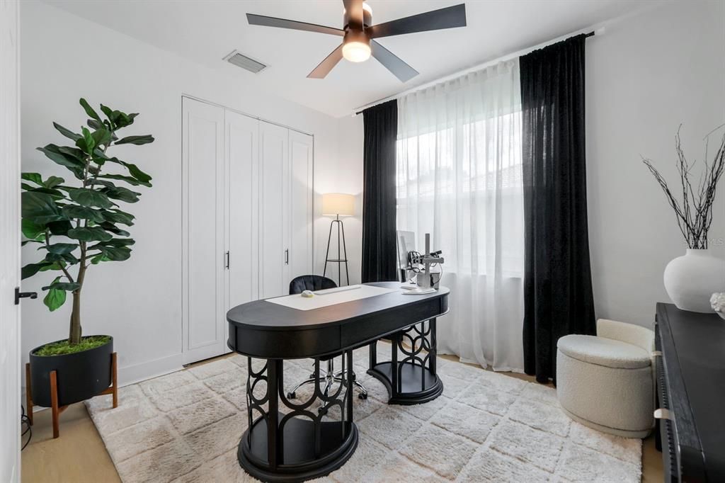 For Sale: $499,999 (4 beds, 3 baths, 2377 Square Feet)