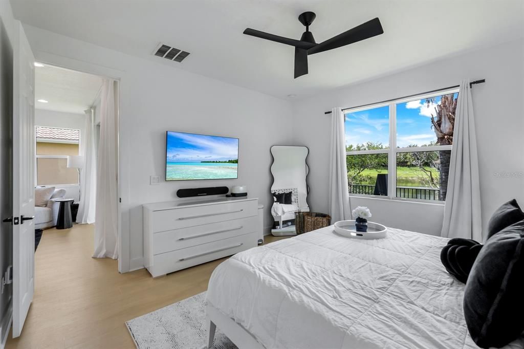 For Sale: $499,999 (4 beds, 3 baths, 2377 Square Feet)