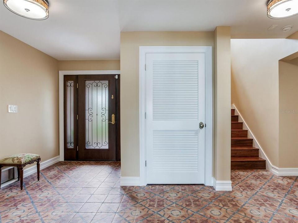 На продажу: $2,174,000 (3 спален, 2 ванн, 2462 Квадратных фут)