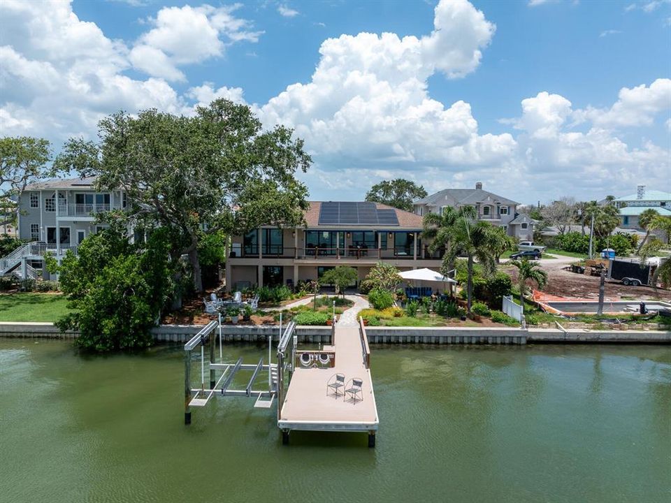 На продажу: $2,174,000 (3 спален, 2 ванн, 2462 Квадратных фут)