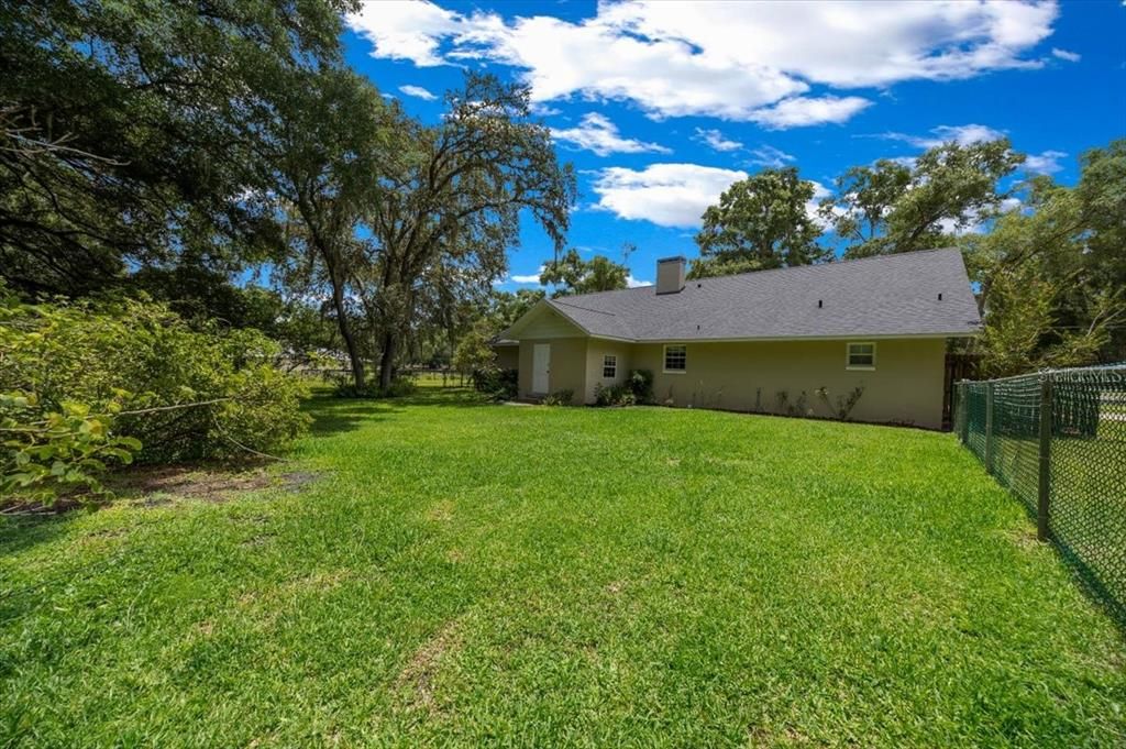 For Sale: $525,000 (3 beds, 2 baths, 1862 Square Feet)