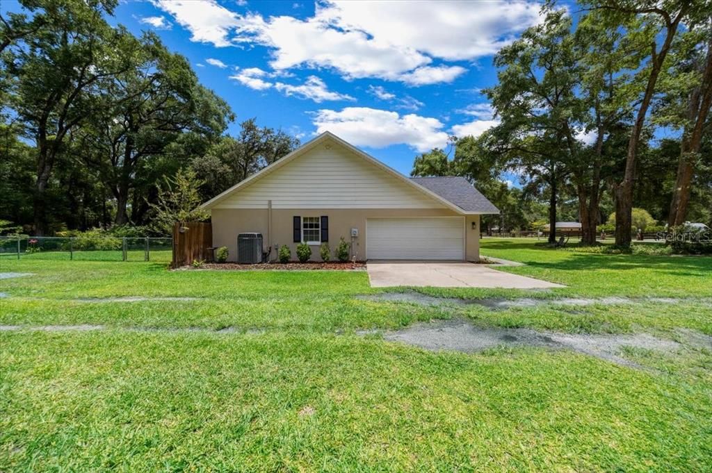 For Sale: $525,000 (3 beds, 2 baths, 1862 Square Feet)