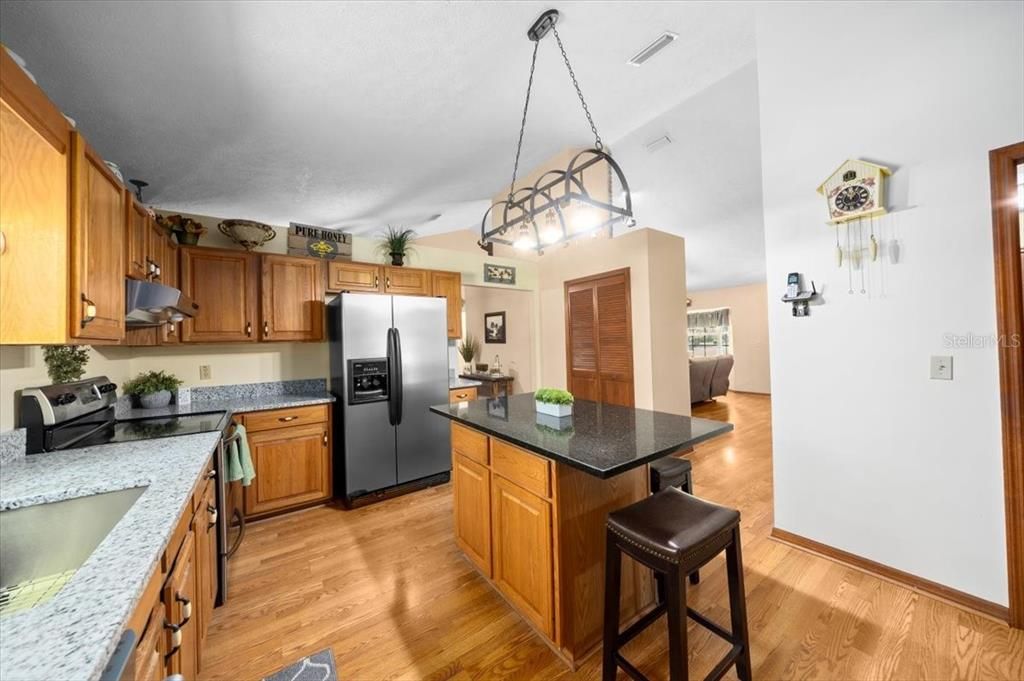 For Sale: $525,000 (3 beds, 2 baths, 1862 Square Feet)