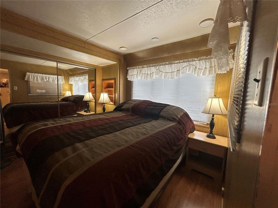 待售: $123,900 (1 贝兹, 2 浴室, 736 平方英尺)