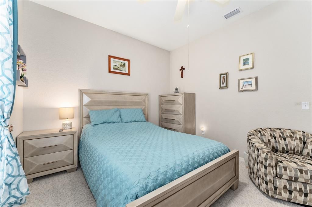 En Venta: $485,000 (3 camas, 2 baños, 2121 Pies cuadrados)