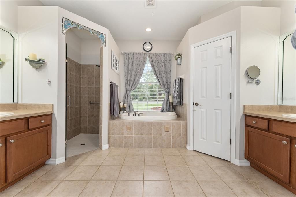 En Venta: $485,000 (3 camas, 2 baños, 2121 Pies cuadrados)