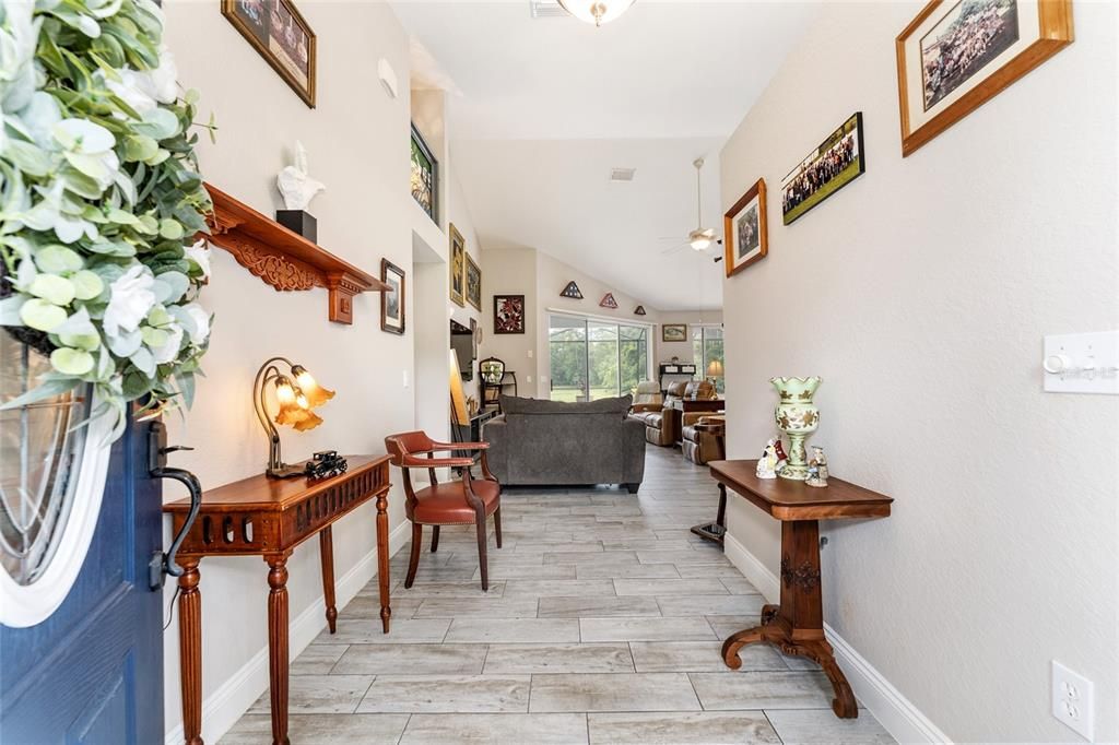 En Venta: $485,000 (3 camas, 2 baños, 2121 Pies cuadrados)