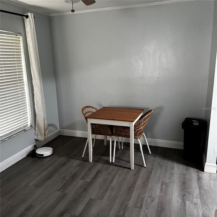 Active With Contract: $99,000 (1 beds, 1 baths, 576 Square Feet)