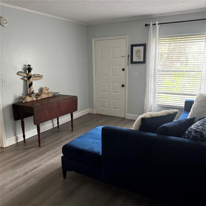 Active With Contract: $99,000 (1 beds, 1 baths, 576 Square Feet)