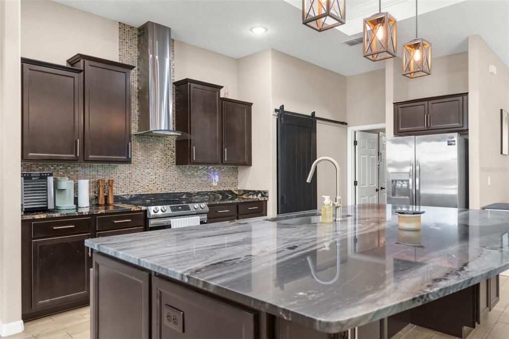 Active With Contract: $629,000 (4 beds, 3 baths, 2895 Square Feet)