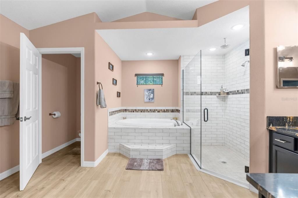 Active With Contract: $629,000 (4 beds, 3 baths, 2895 Square Feet)