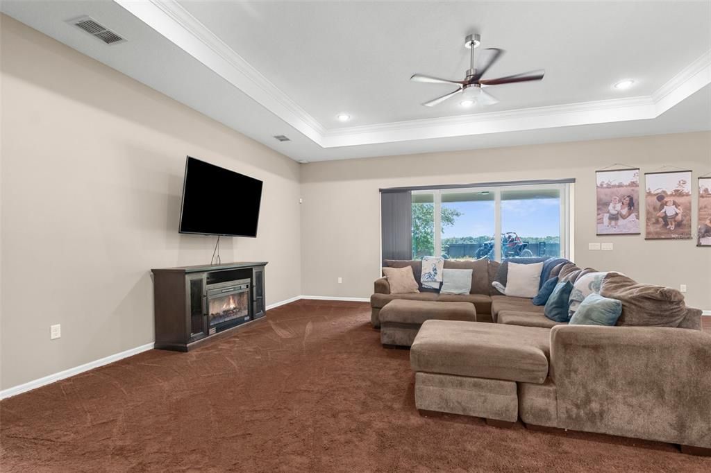 Active With Contract: $629,000 (4 beds, 3 baths, 2895 Square Feet)