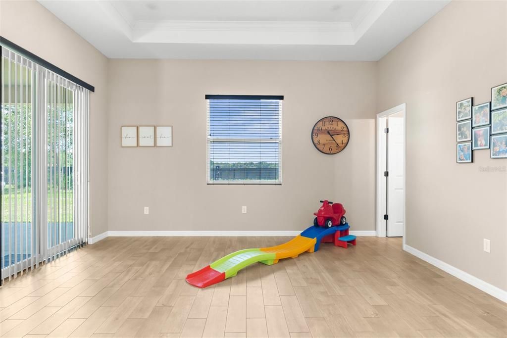 Active With Contract: $629,000 (4 beds, 3 baths, 2895 Square Feet)