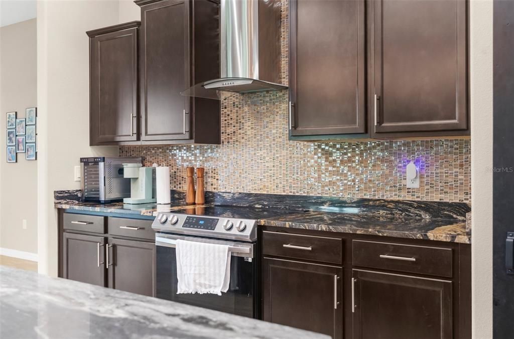 Active With Contract: $629,000 (4 beds, 3 baths, 2895 Square Feet)