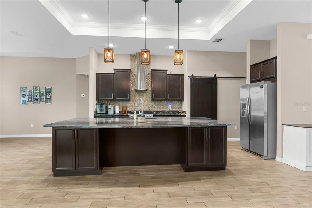 Active With Contract: $629,000 (4 beds, 3 baths, 2895 Square Feet)